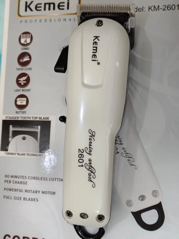 Kemei KM-2601 Professional Hair Clipper and Beard Trimmer for Men - Image 4