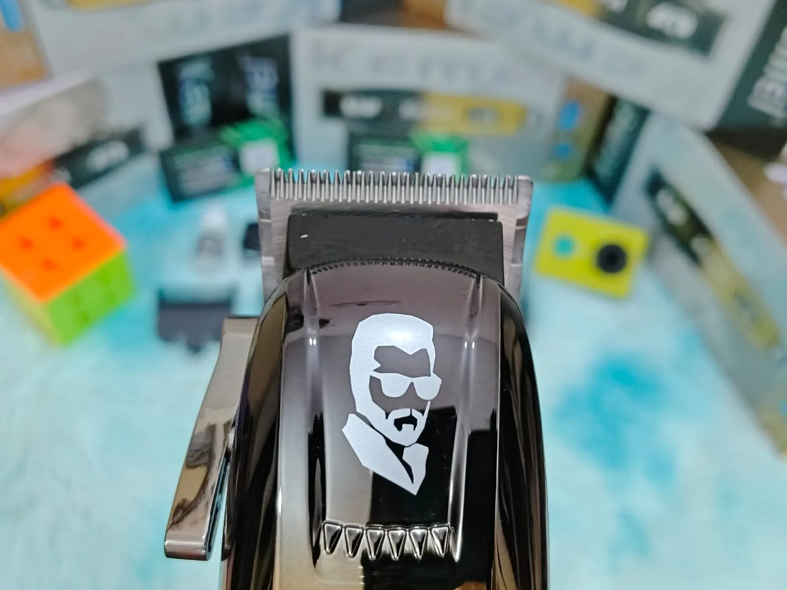 Kemei KM 709A Professional Hair Trimmer For Men - Image 3