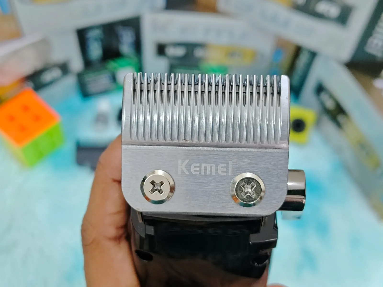 Kemei KM 709A Professional Hair Trimmer For Men - Image 4
