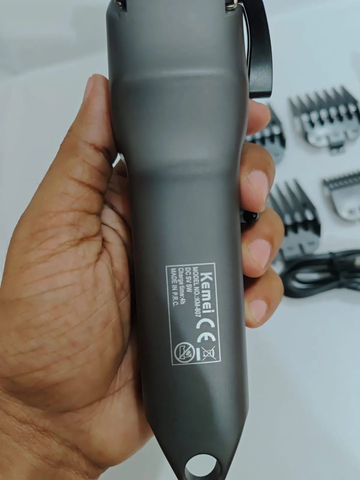 Kemei KM-807 Professional Hair Clipper and Beard Trimmer for Men - Image 3