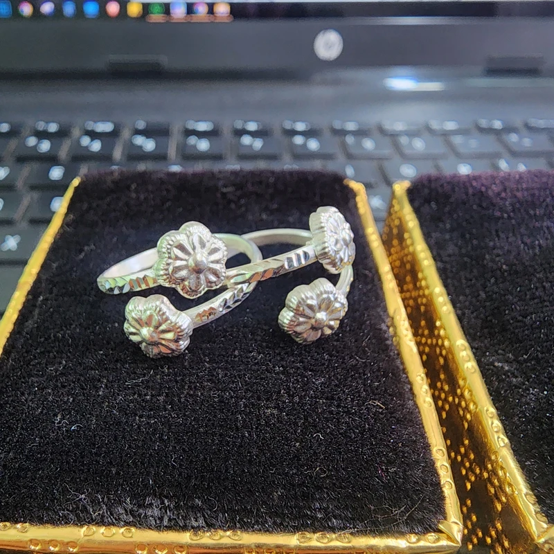 Double Phul Toe Ring