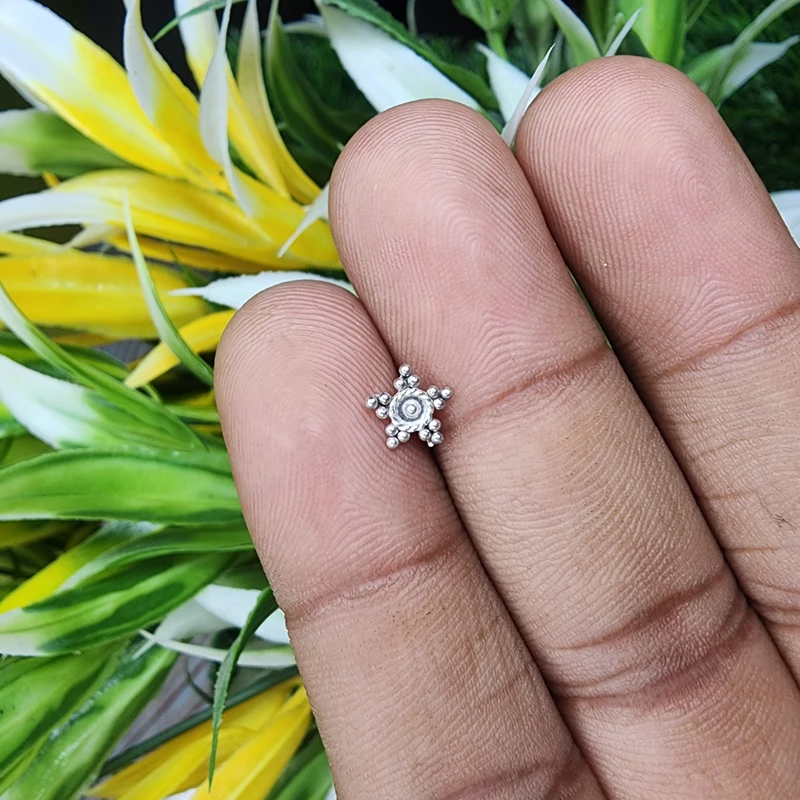 Silver Ponchomukh Nosepin