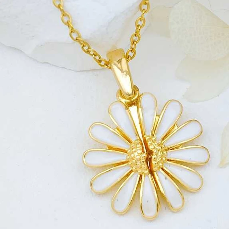 🌻 Jeutelis 18 K Gold-Plated Stainless Steel Sunflower Necklace - Image 3
