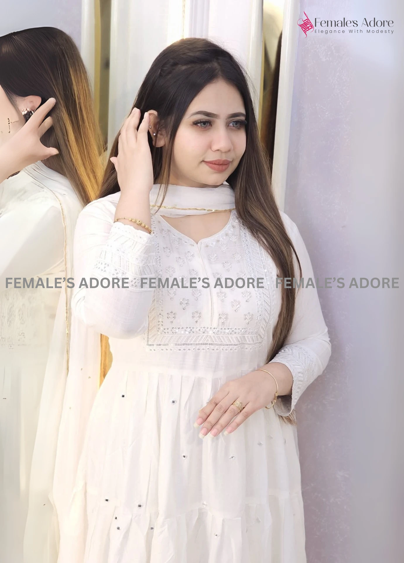 EXCLUSIVE ANARKALI SET - WHITE - Image 8