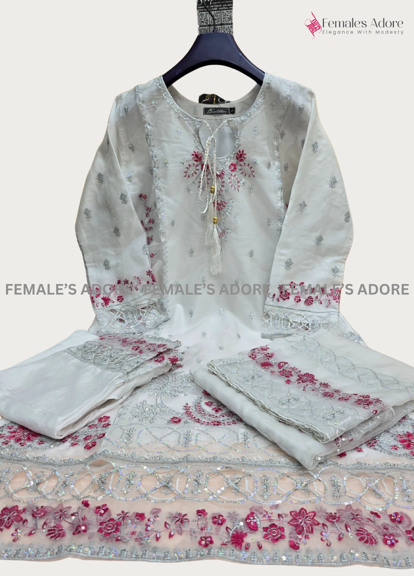 PAKISTANI INSPIRED DESIGN SADABAHAR - WHITE
