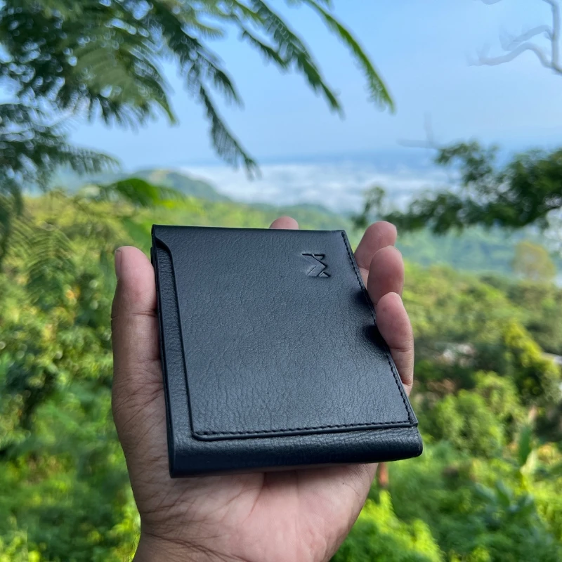 Slender Luxy Wallet - Black - Image 4