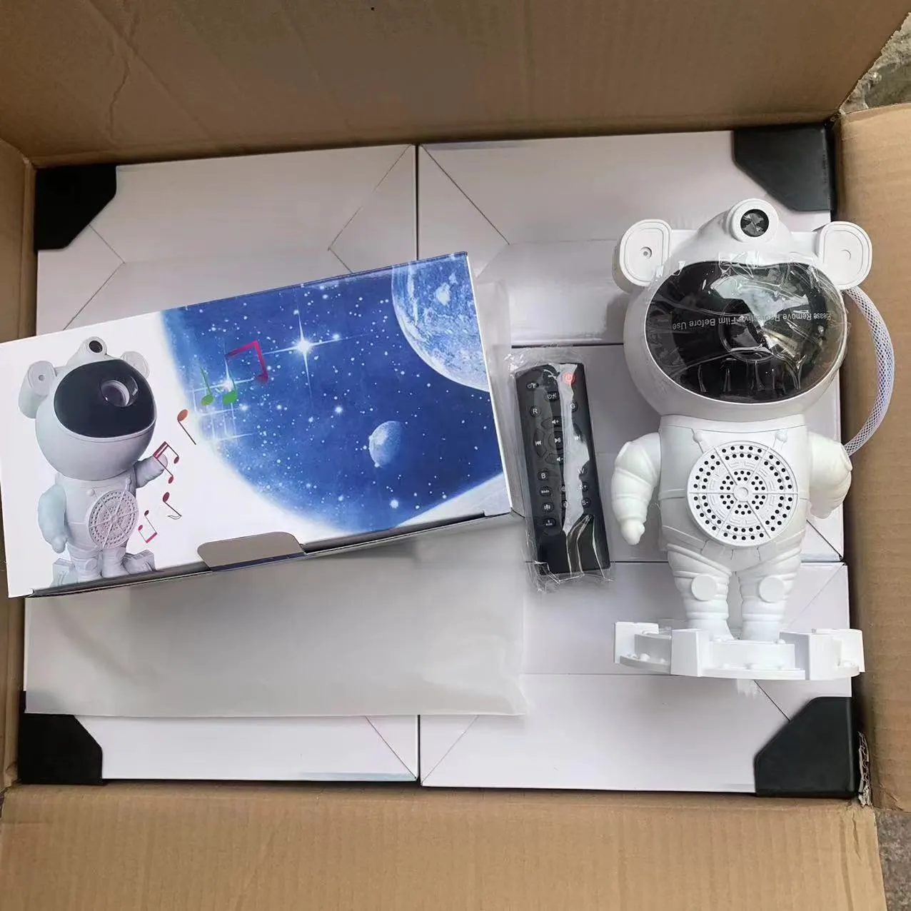 Astronaut Projector Robot Night Light L4-L3081 - Image 5