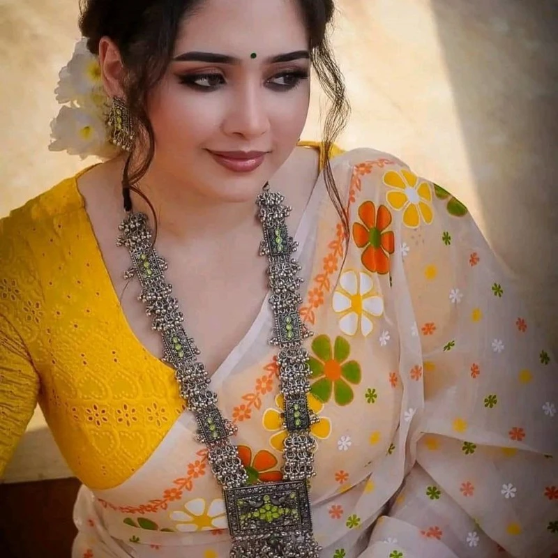 💧প্রিমিয়াম হাফসিল্ক শাড়ী + ব্লাউজ পিছ (কোড- 204)💧