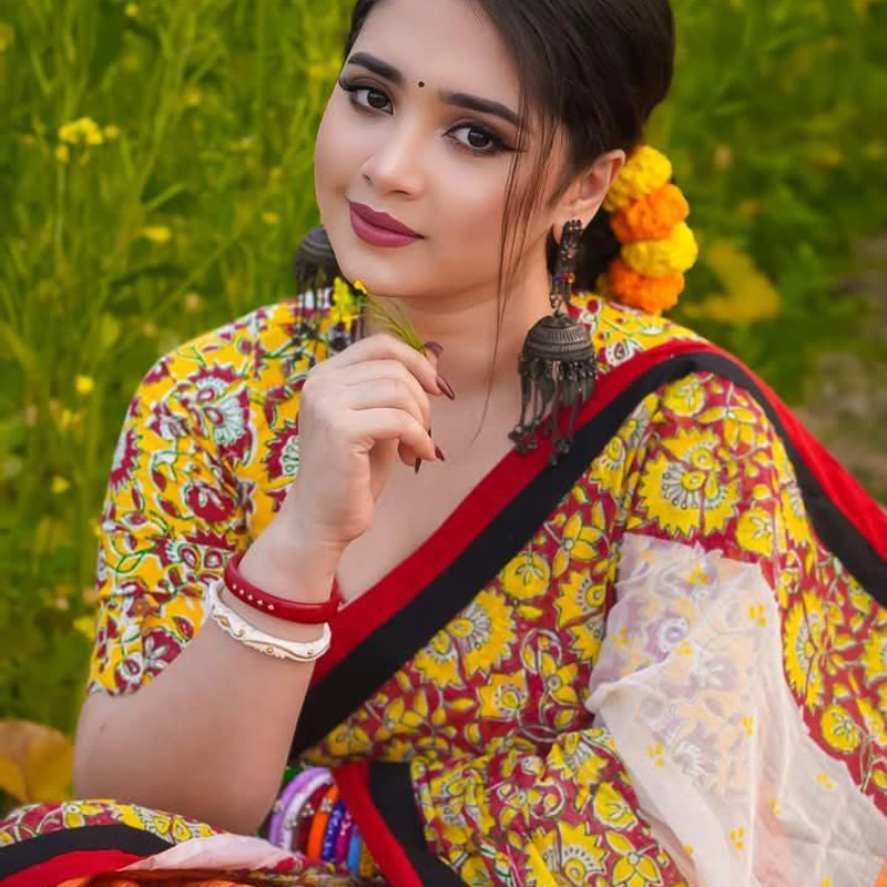 💧প্রিমিয়াম হাফসিল্ক শাড়ী + ব্লাউজ পিছ (কোড- 207)💧