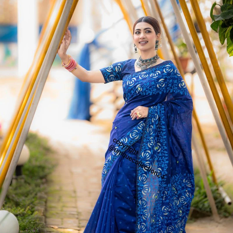 প্রিমিয়াম ধুপিয়ান সিল্ক শাড়ী + ব্লাউজ পিছ (কোড- 256)