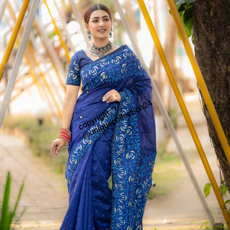 প্রিমিয়াম ধুপিয়ান সিল্ক শাড়ী + ব্লাউজ পিছ (কোড- 256) - Image 3