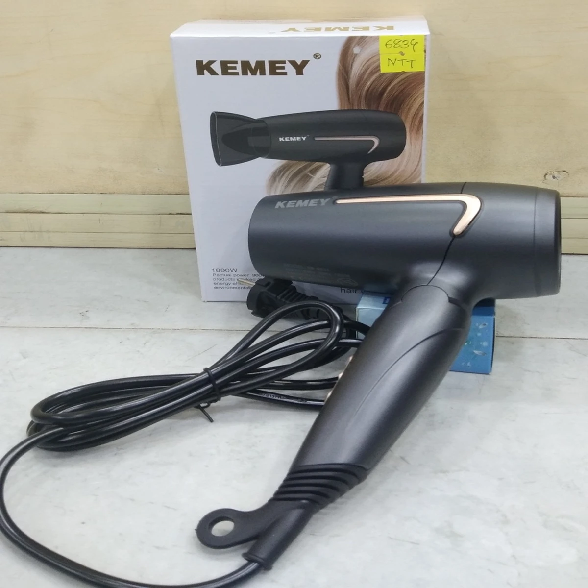 Kemie hair dryer