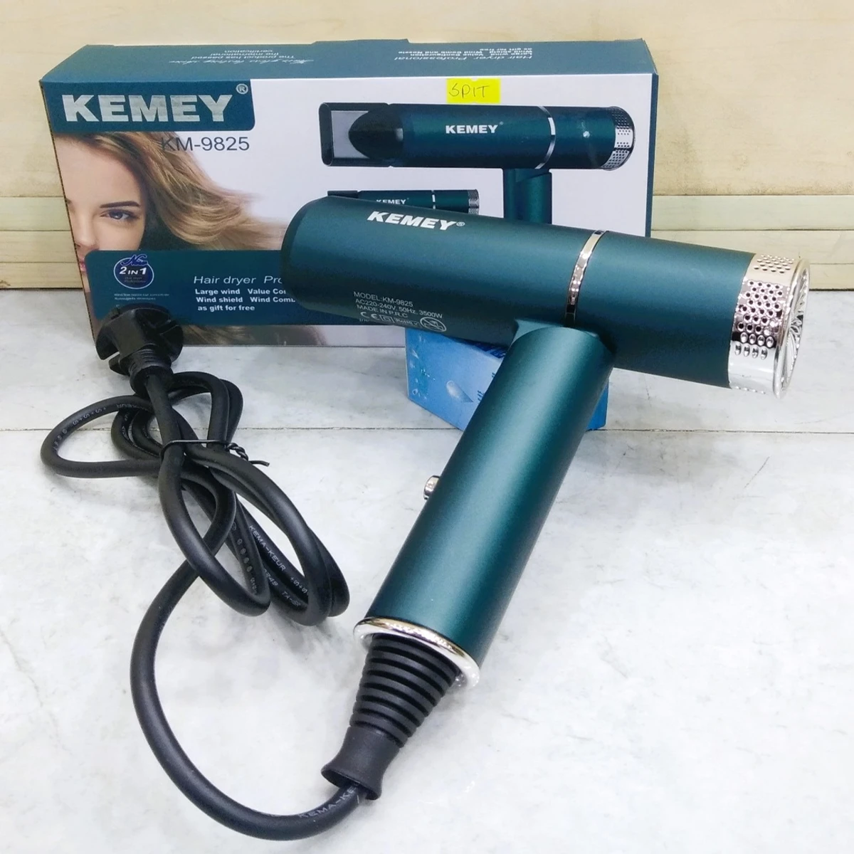 Kemie hair dryer - Image 1