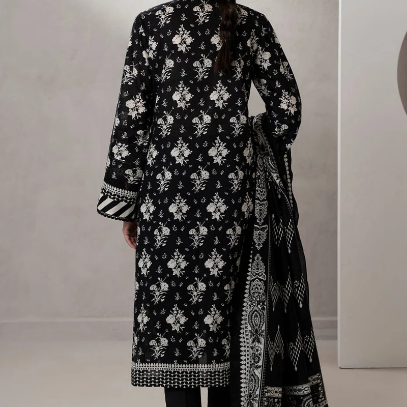 Cotton Three-Piece with 5-Haat Orna - Image 5