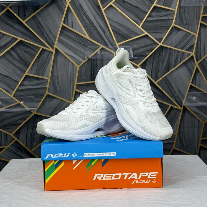 🚀 "RedTape UltraFlex Running Shoes – Engineered for Comfort, Designed for Style"