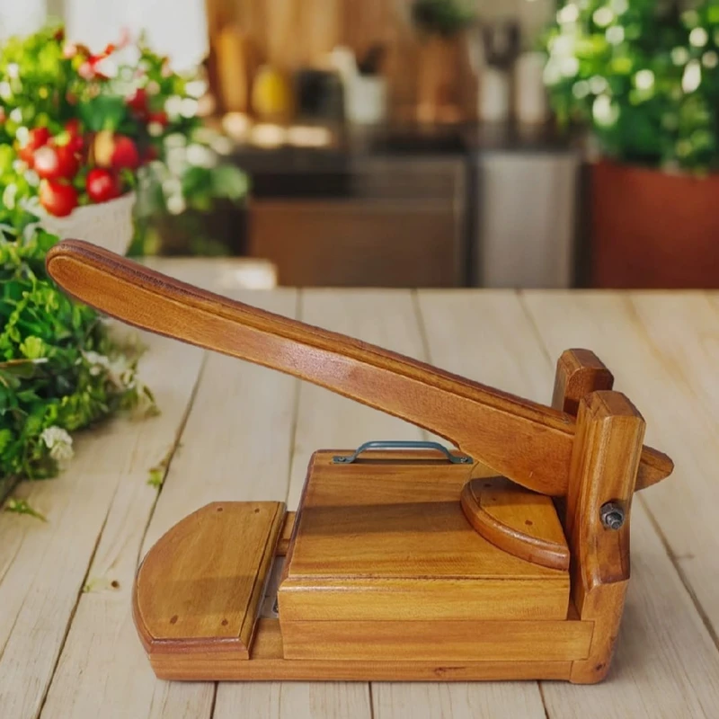 Wooden Roti Maker