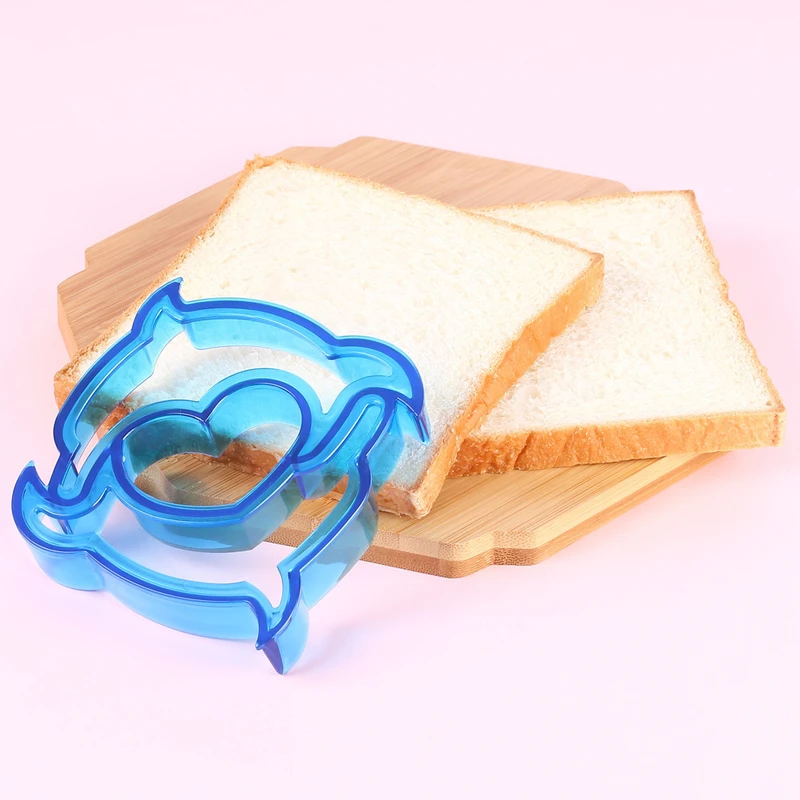 Basic Sandwich Cutter