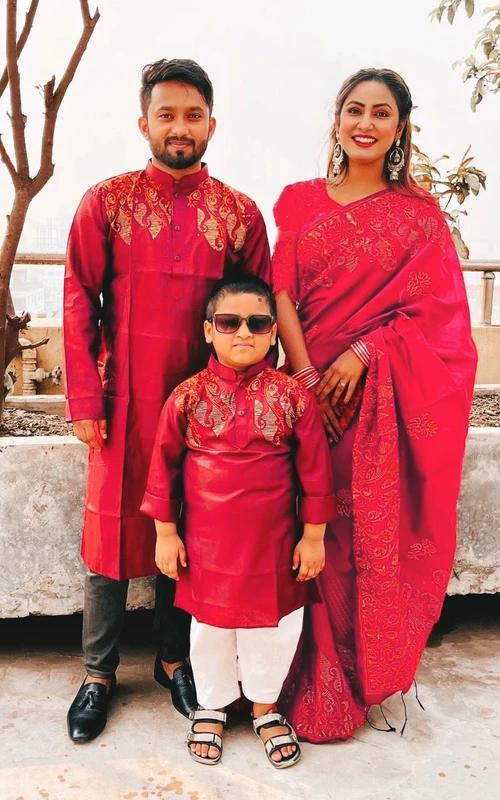 ট্রেন্ডি আর ইউনিক ফ্যামিলি সেট