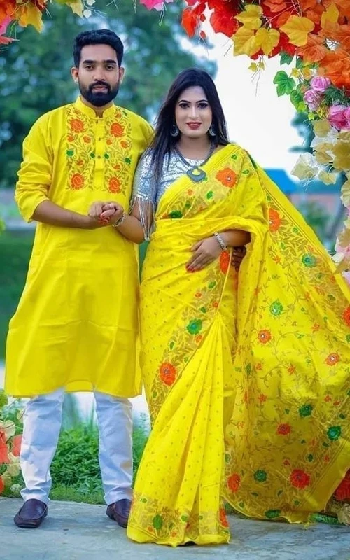 বিশাল সেলে দারুন শাড়ি পাঞ্জাবির কাপল ড্রেস