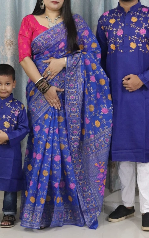 চোখ ধাঁধানো ডিজাইনের ফ্যামিলি সেট