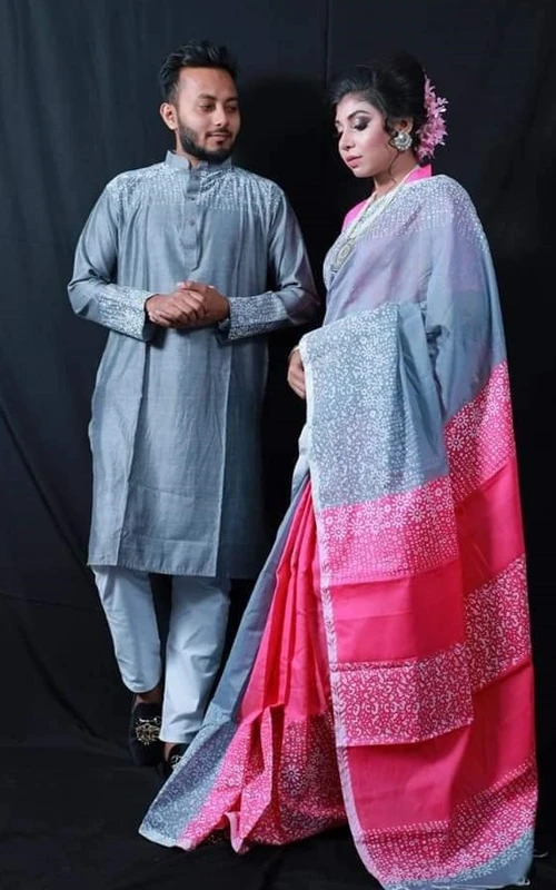 ডিসকাউন্ট অফারে শাড়ি পাঞ্জাবির কাপল ড্রেস