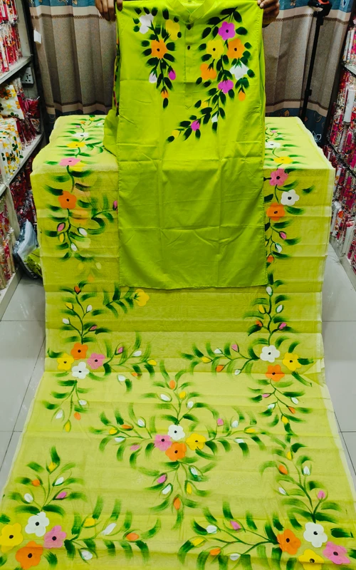 ভাইরাল ট্রেন্ডে থাকা হ্যান্ড প্রিন্ট কাপল ড্রেস