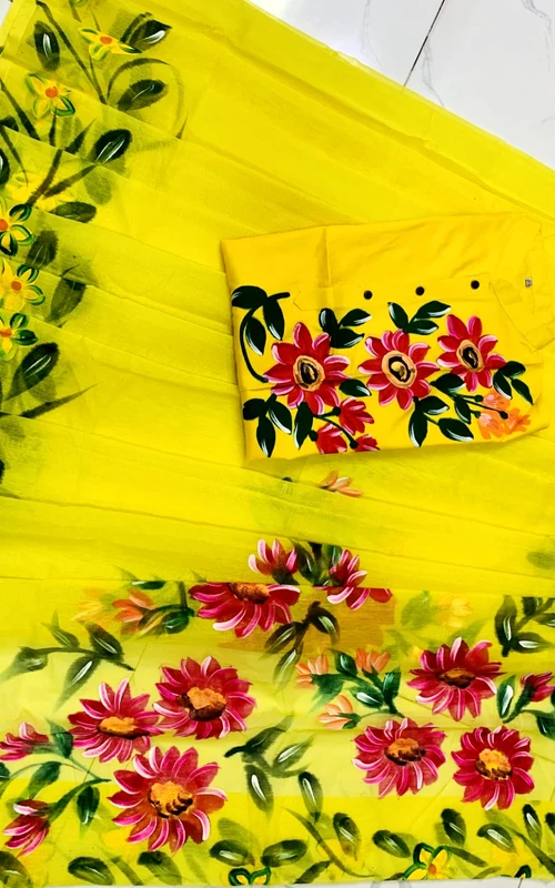 ট্রেন্ডি আর ইউনিক হ্যান্ড প্রিন্ট কাপল ড্রেস