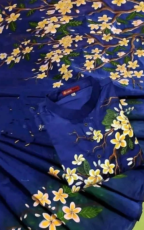 ট্রেন্ডি আর ইউনিক হ্যান্ড প্রিন্ট কাপল ড্রেস