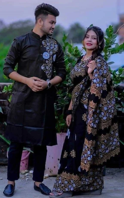 ডিসকাউন্ট অফারে শাড়ি পাঞ্জাবির কাপল ড্রেস