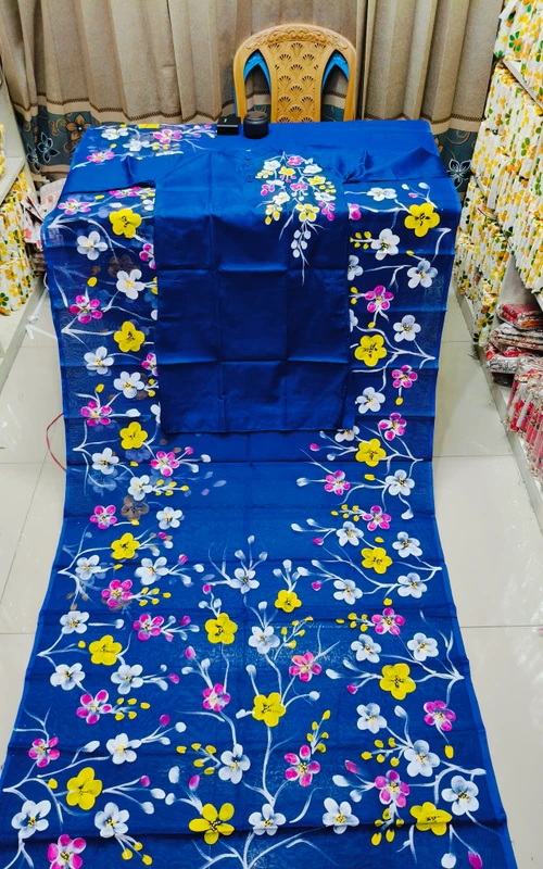 প্রিমিয়াম লুকে নতুন হ্যান্ড প্রিন্ট কাপল ড্রেস