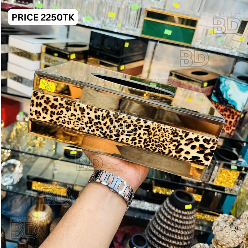 Glass holder for tissues – Classy & Convenient Tabletop Elegance - Image 7