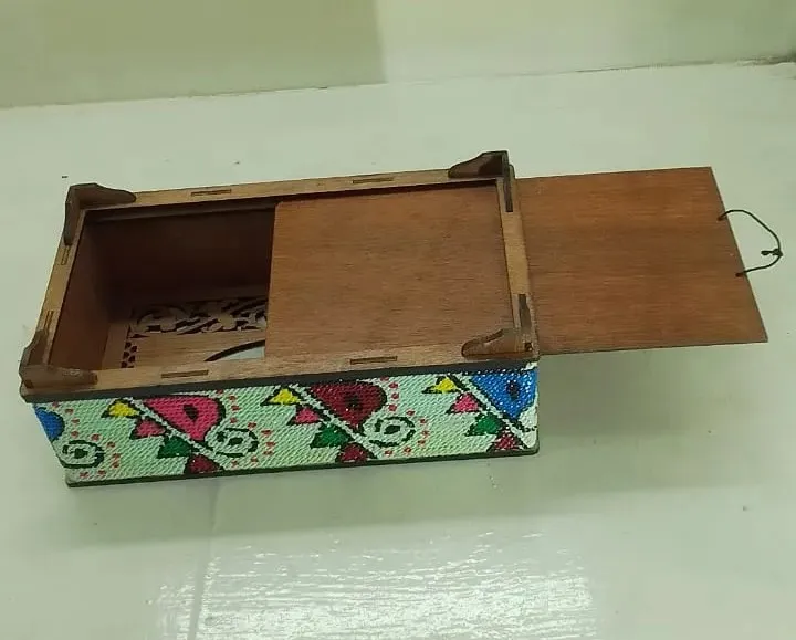 Wooden Hand-Painted Tissue Box - Thumbnail 3