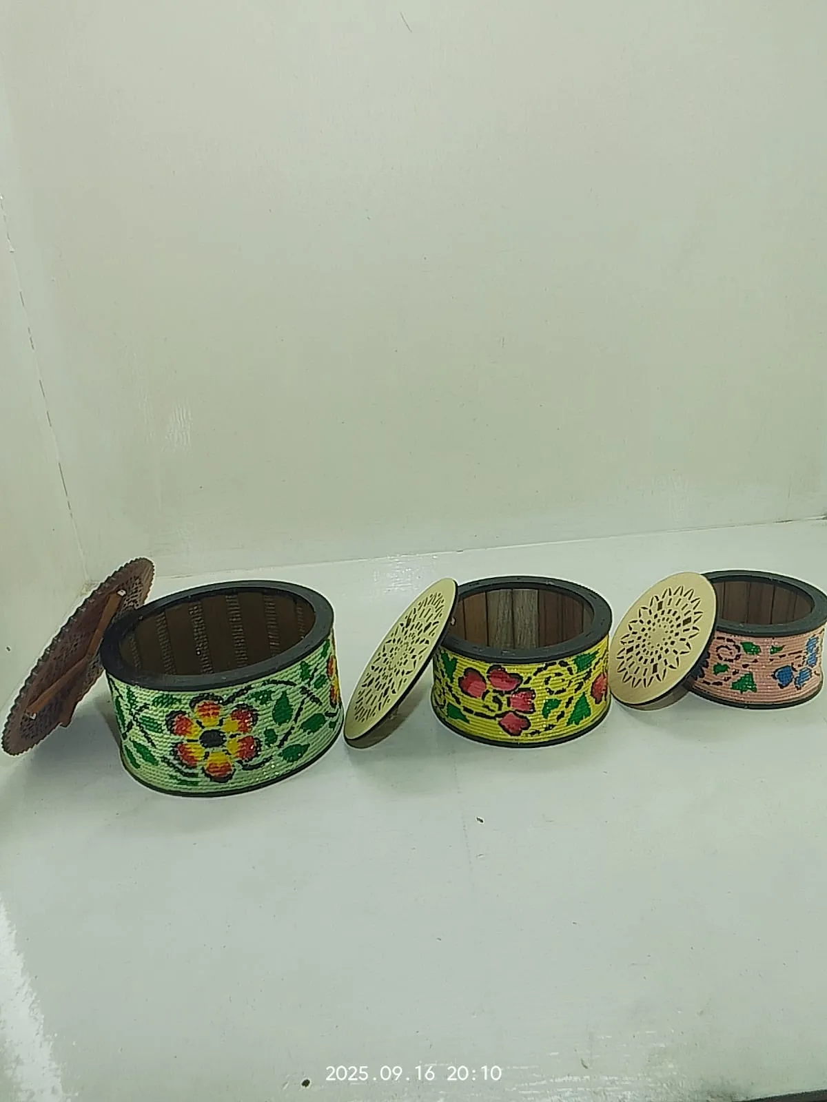 Wooden Jewelry Box. (small) - Thumbnail 3