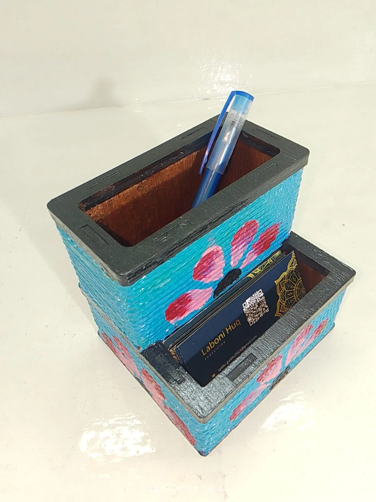 Wooden Hand-Painted Pen Holder - Thumbnail 4