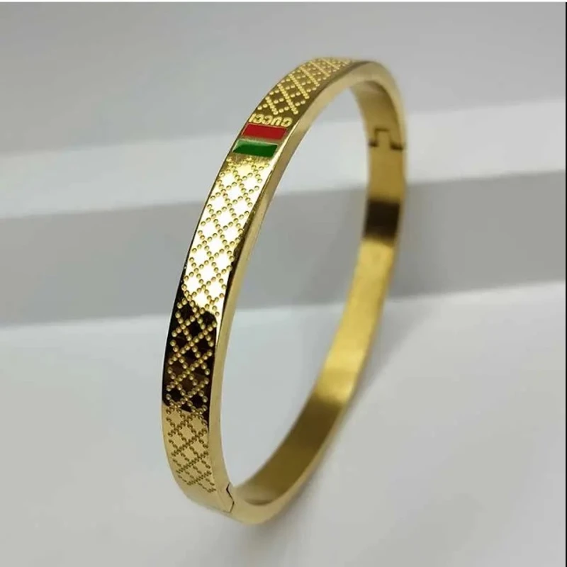 Stainless Steel Cuff Bracelet-Golden