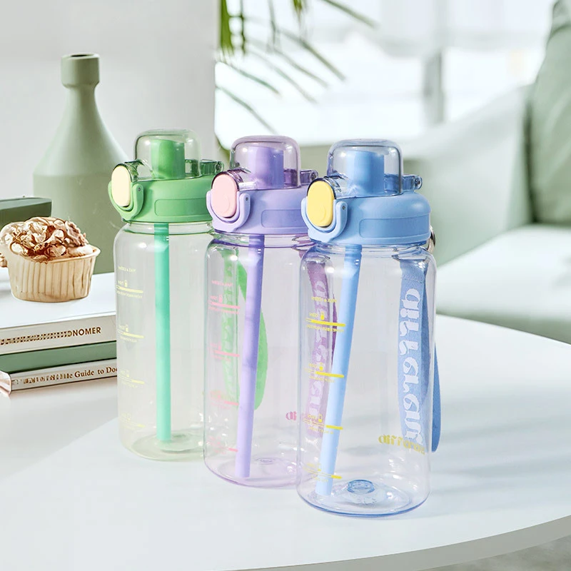 1.5Littrr Portable Outdoor Sports Water Bottle with Straw