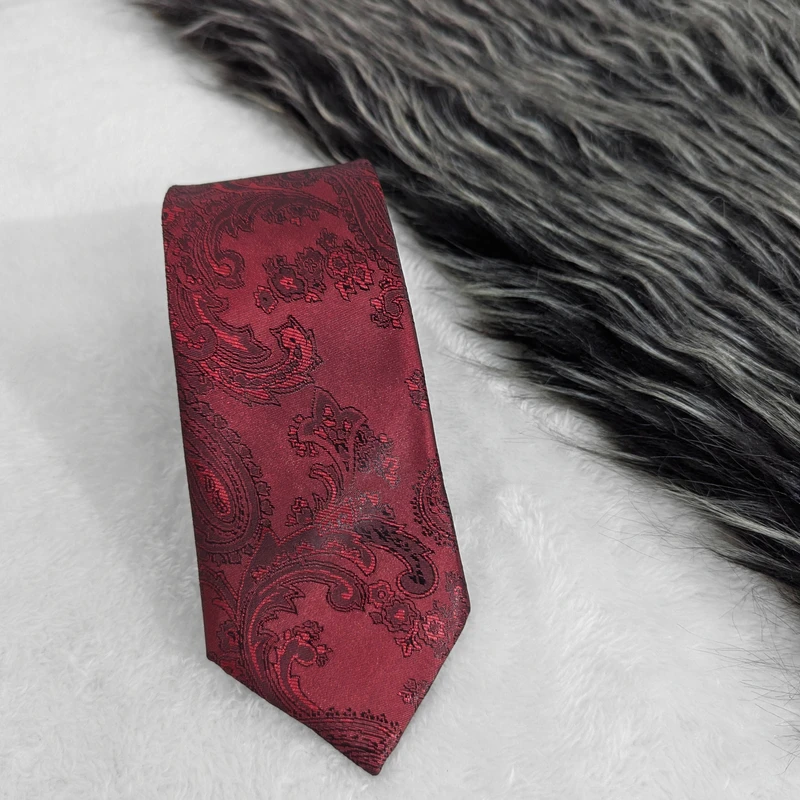 Maroon Paisley Neck Tie. TIE-8