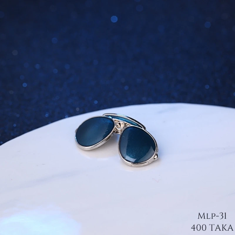 Aviator Sunglass Shape Metal Lapel Pin. MLP-31