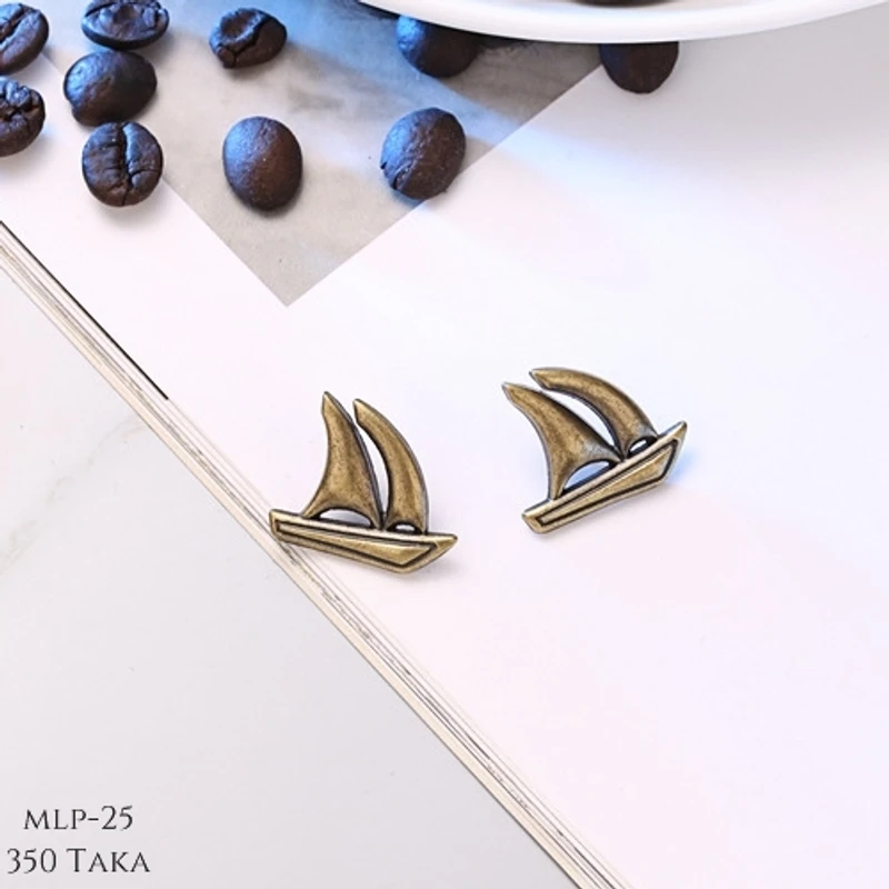 Sail Boat Metal Lapel Pin. MLP-24