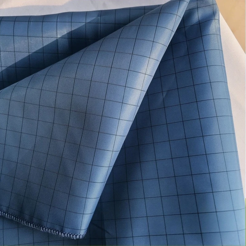 Checkered 13x13 Pocket Square. PS-13058