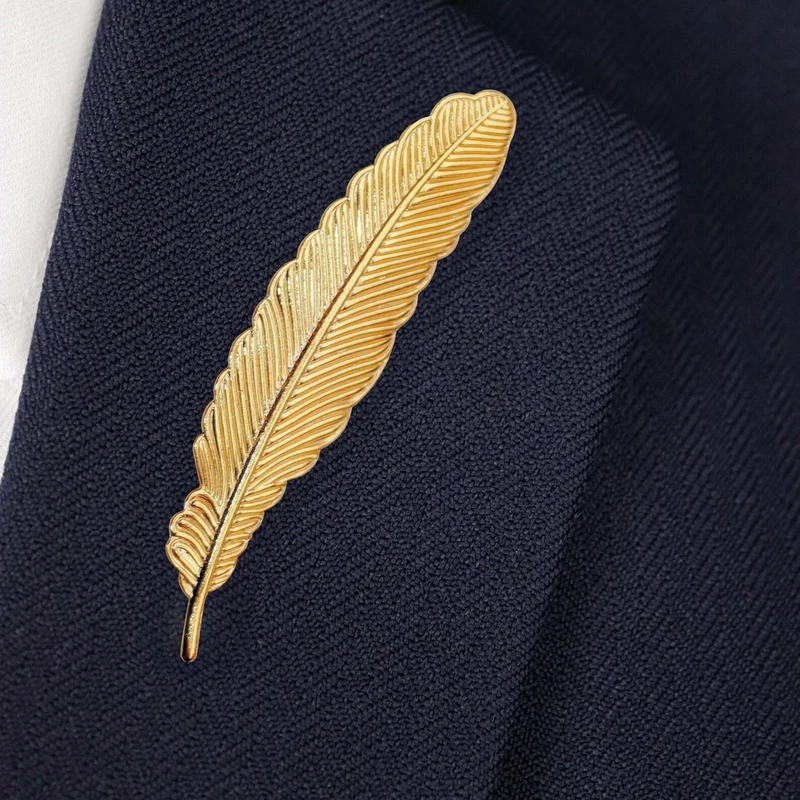 Elegant Feather Lapel Pin. MLP-78