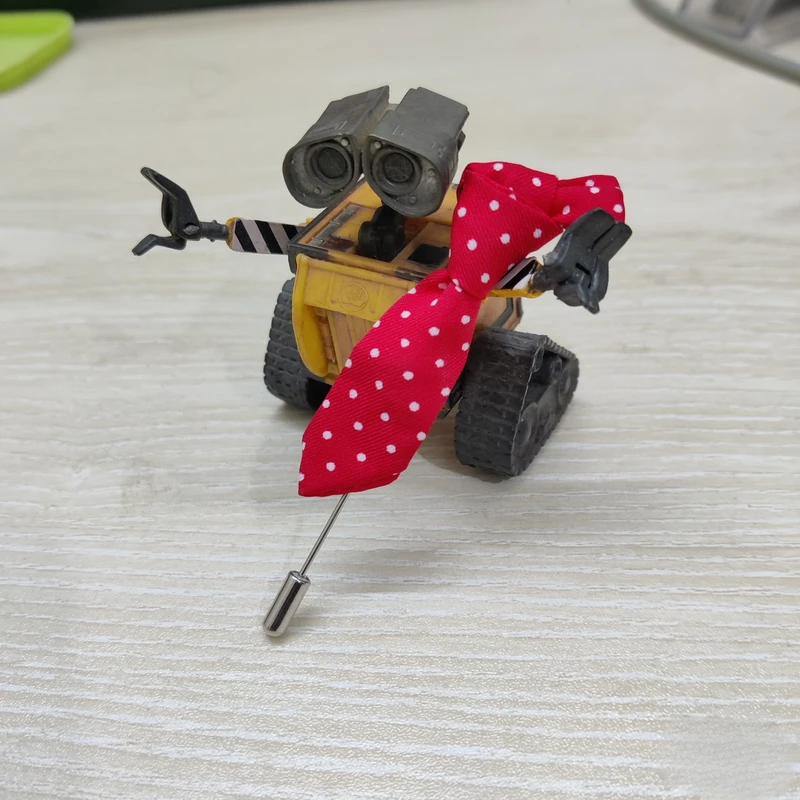 Tie Shape Lapel Pin. FLP-7