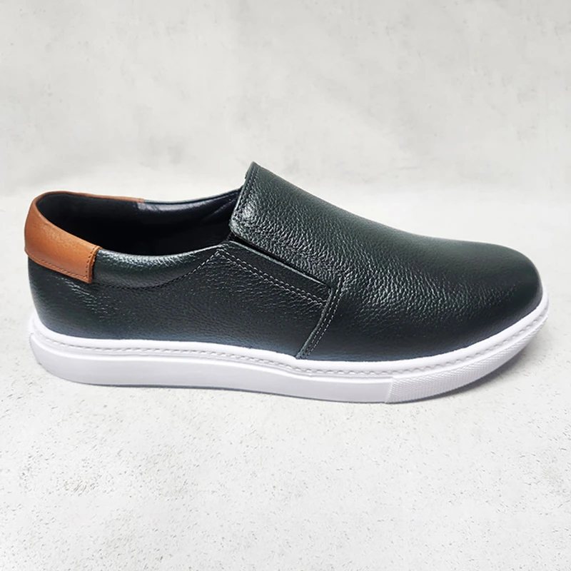 Lightweight  Leather Sneaker