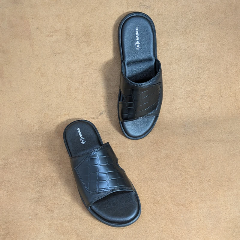 Premium Leather Slider - Image 6