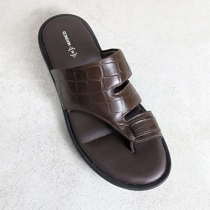 Men’s Leather Sandal in Brown - Image 6