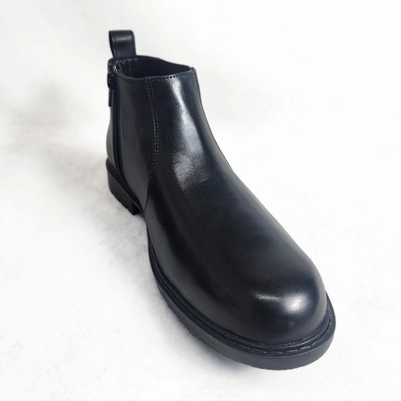 Men’s Leather Chelsea Boot with Chain - Image 6