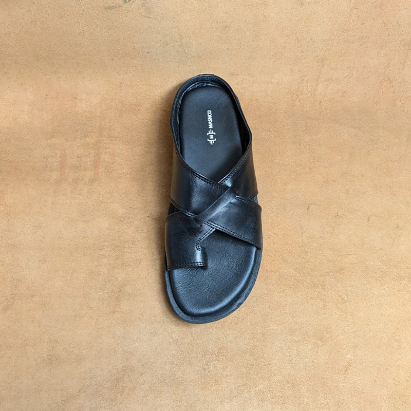 Lightweight Leather Sandal in Black - Image 3