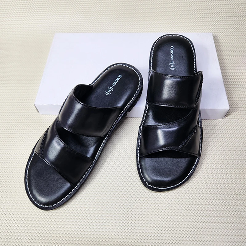Lightweight Leather Sandal in Black