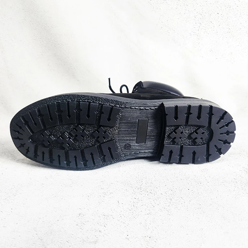 Men’s Leather Boot With Chain - Image 6