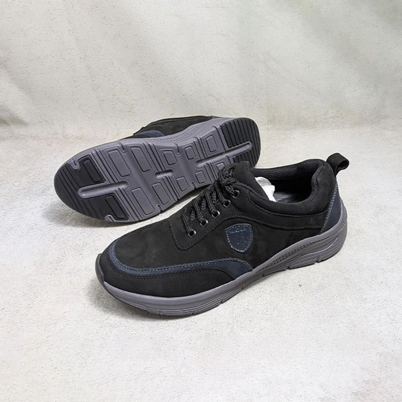 High Quality Men's Leather Sneaker in Black